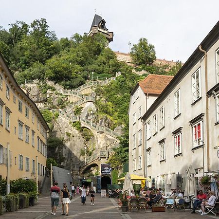 Emerald Suite By Hero Homes - Erstklassige Lage Im Historischen Zentrum - Self-Check-In Graz Exterior foto