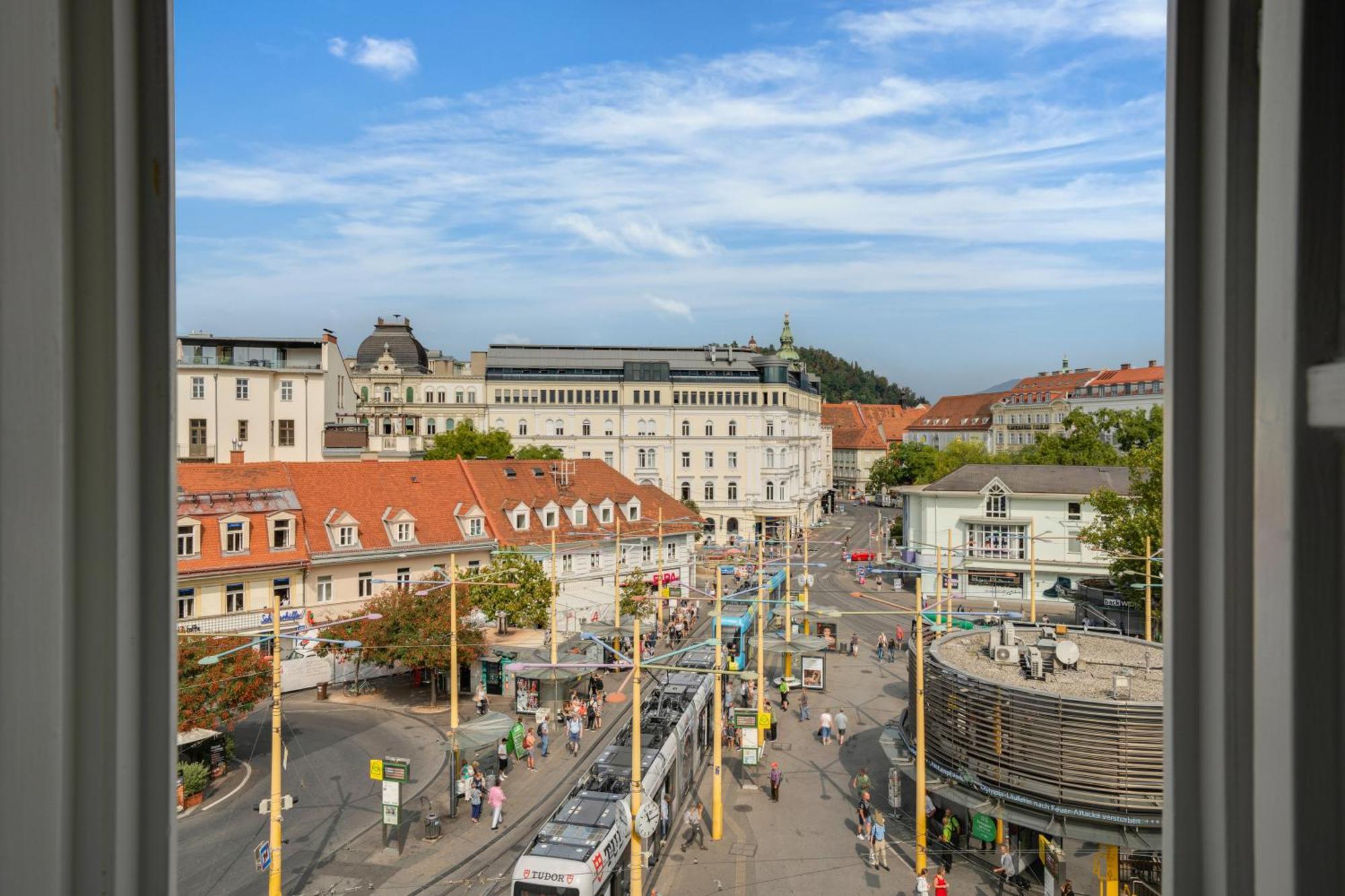 Emerald Suite By Hero Homes - Erstklassige Lage Im Historischen Zentrum - Self-Check-In Graz Exterior foto