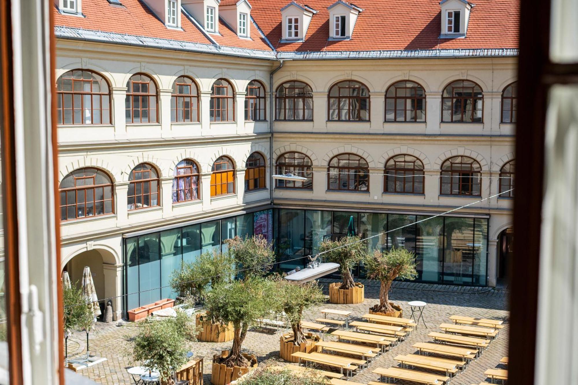 Emerald Suite By Hero Homes - Erstklassige Lage Im Historischen Zentrum - Self-Check-In Graz Exterior foto