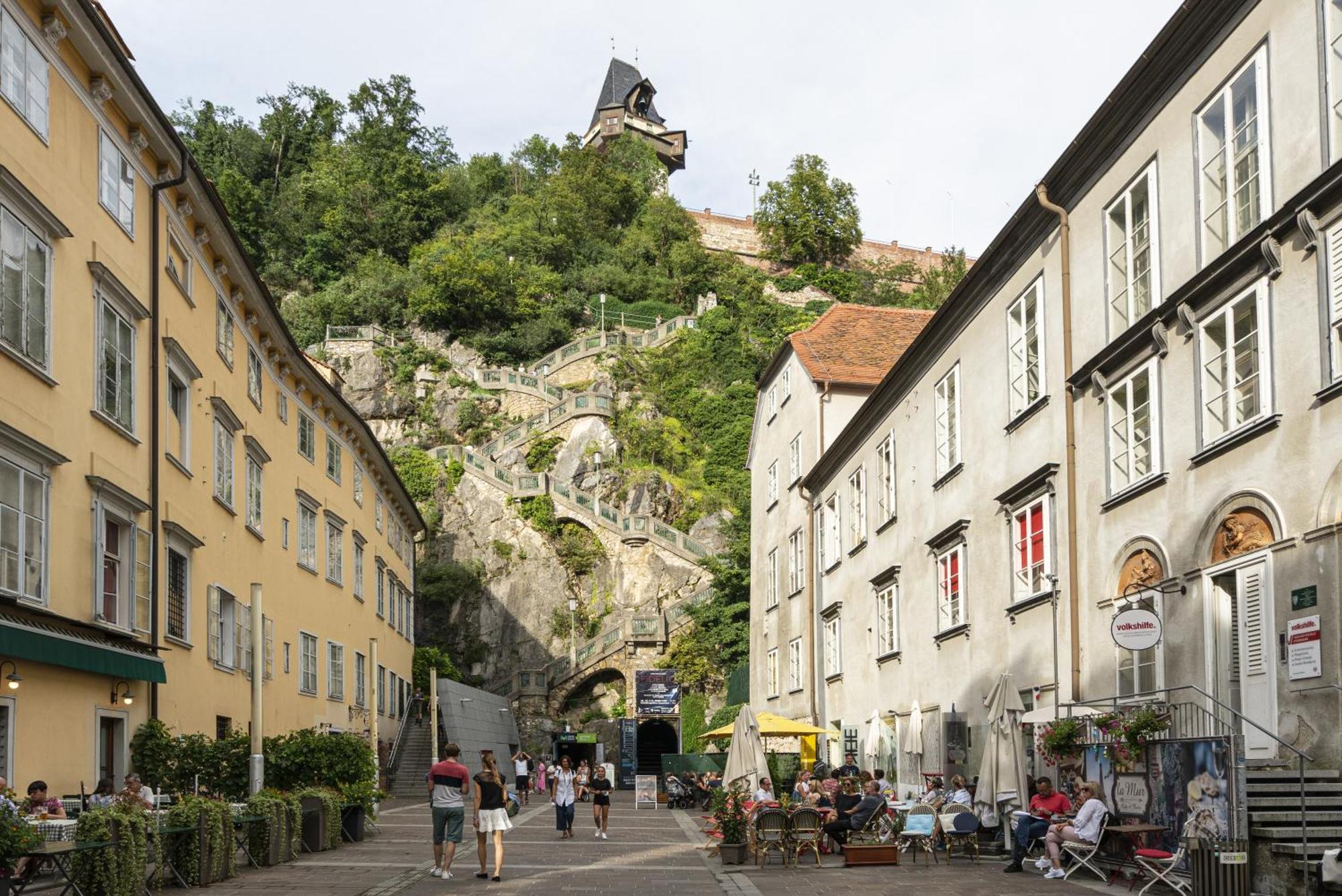 Emerald Suite By Hero Homes - Erstklassige Lage Im Historischen Zentrum - Self-Check-In Graz Exterior foto